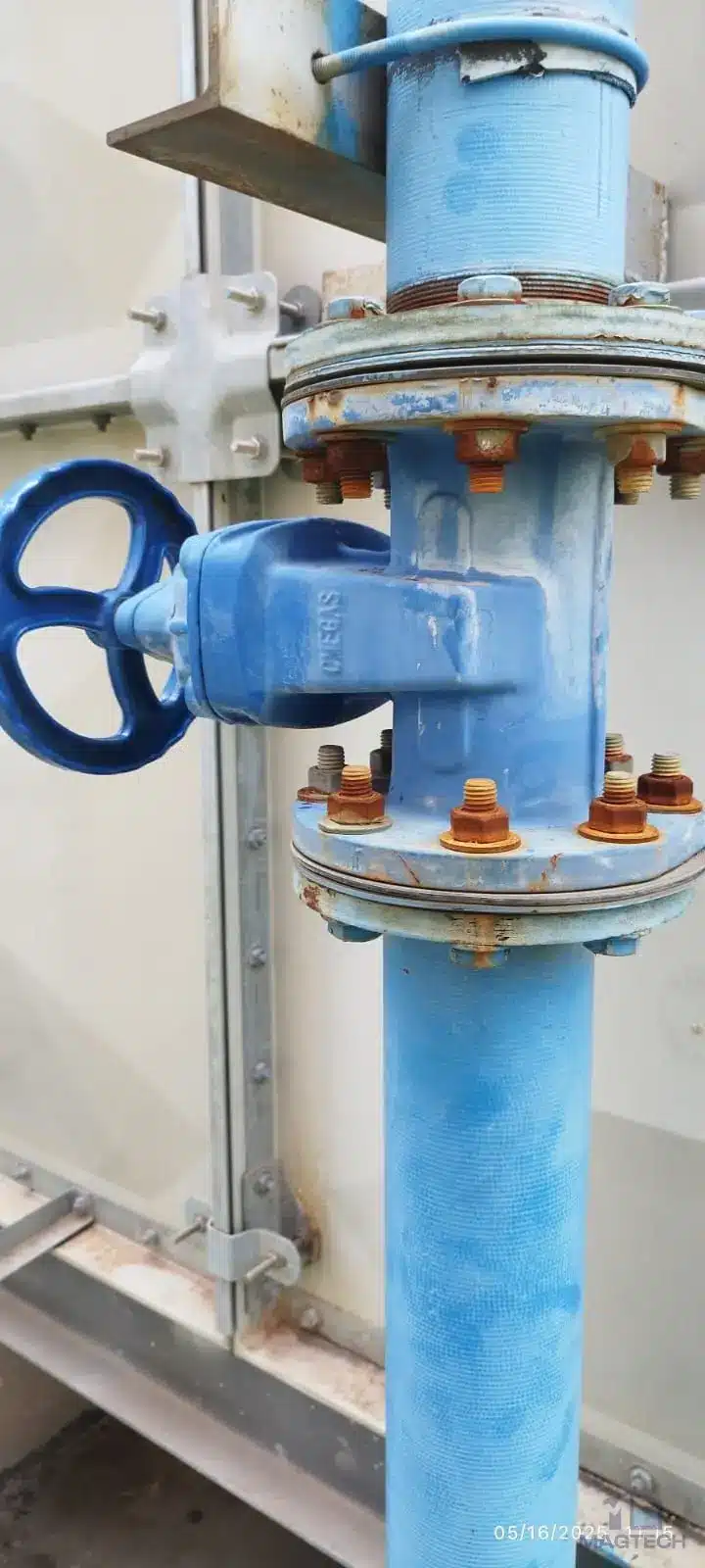 Faulty Gate Valve Insights into Water Tank Repair Common Issues and Practical Solutions